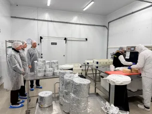 На 27% увеличится выработка у нижегородского производителя сыров благодаря федеральному проекту «Производительность труда»
